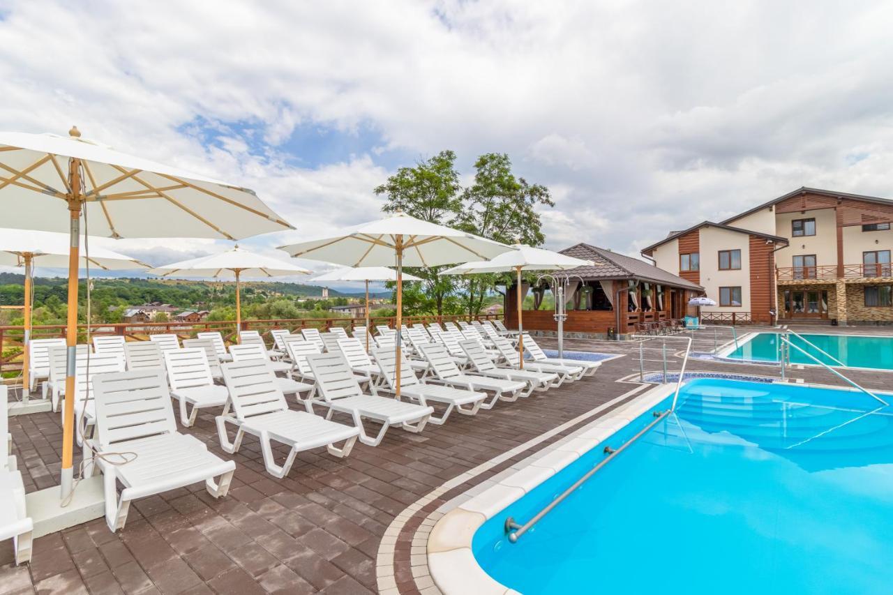 Sofion Hotel&Resort Solotvyno Exteriör bild