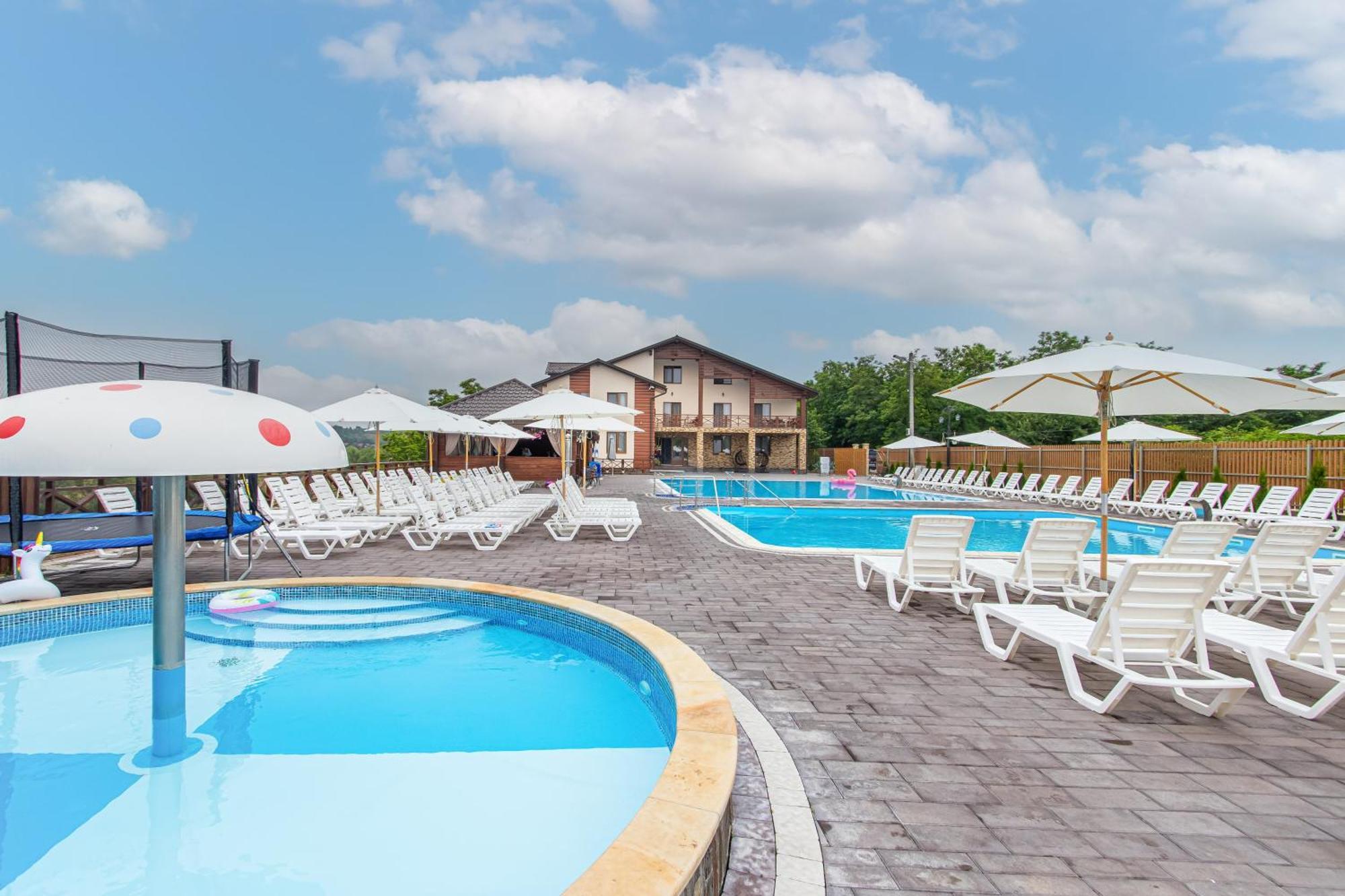 Sofion Hotel&Resort Solotvyno Exteriör bild